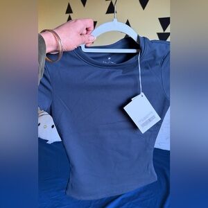 CSB Form Capped Sleeve Tee Top